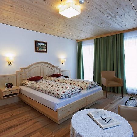 Hotel Monte Paraccia Сан-Виджилио-ди-Мареббе Экстерьер фото