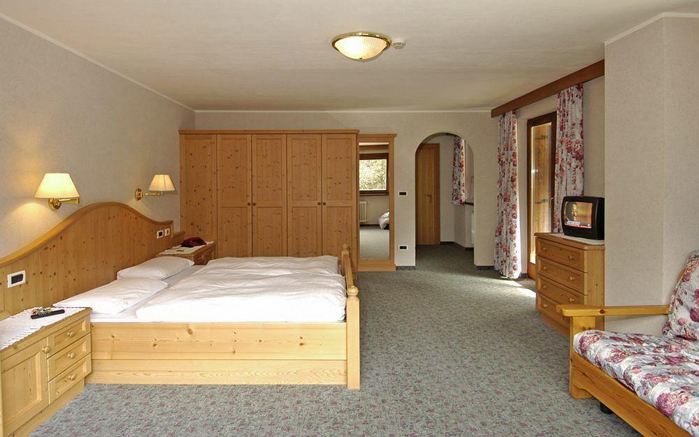 Hotel Monte Paraccia Сан-Виджилио-ди-Мареббе Экстерьер фото