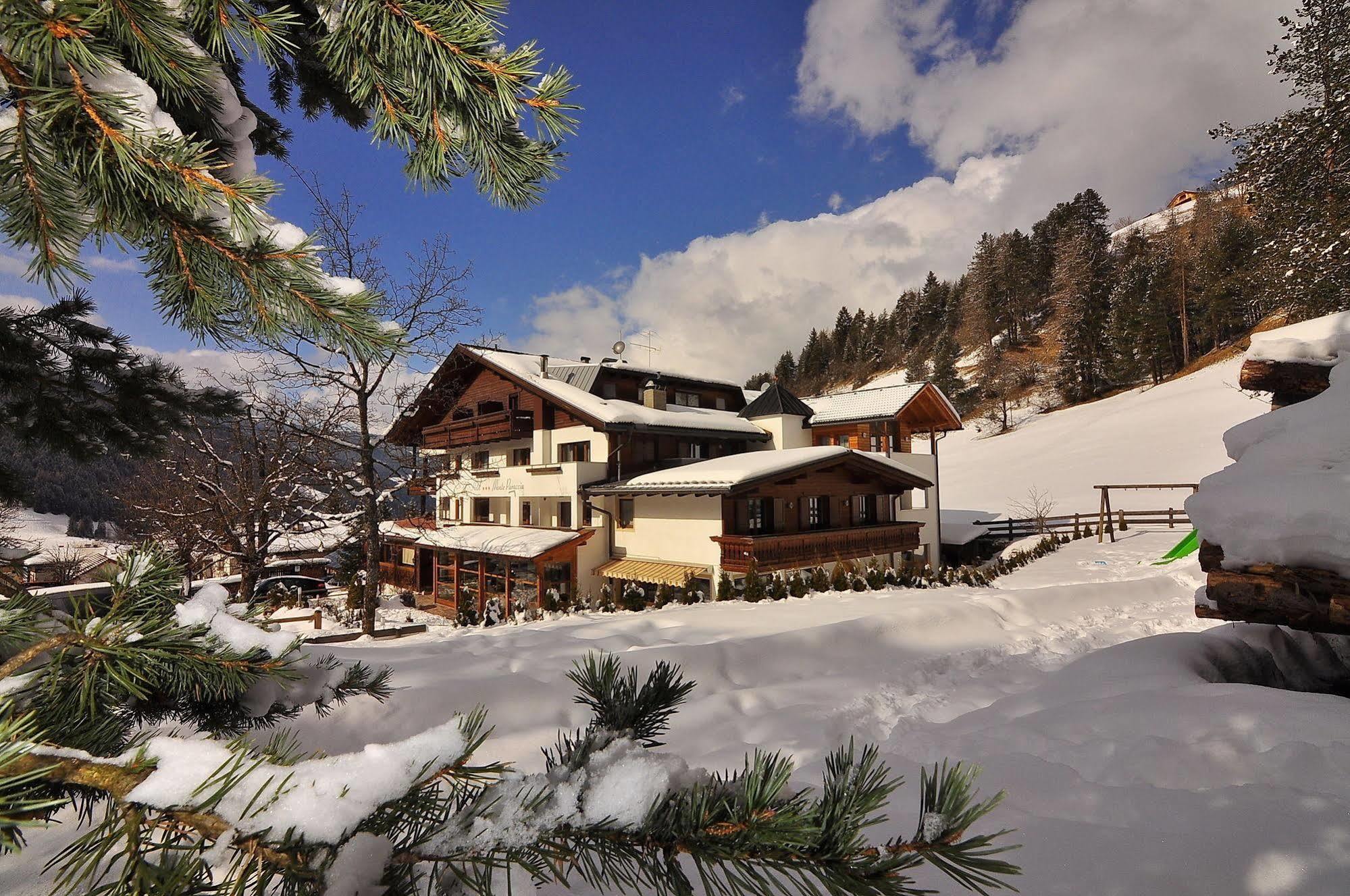 Hotel Monte Paraccia Сан-Виджилио-ди-Мареббе Экстерьер фото