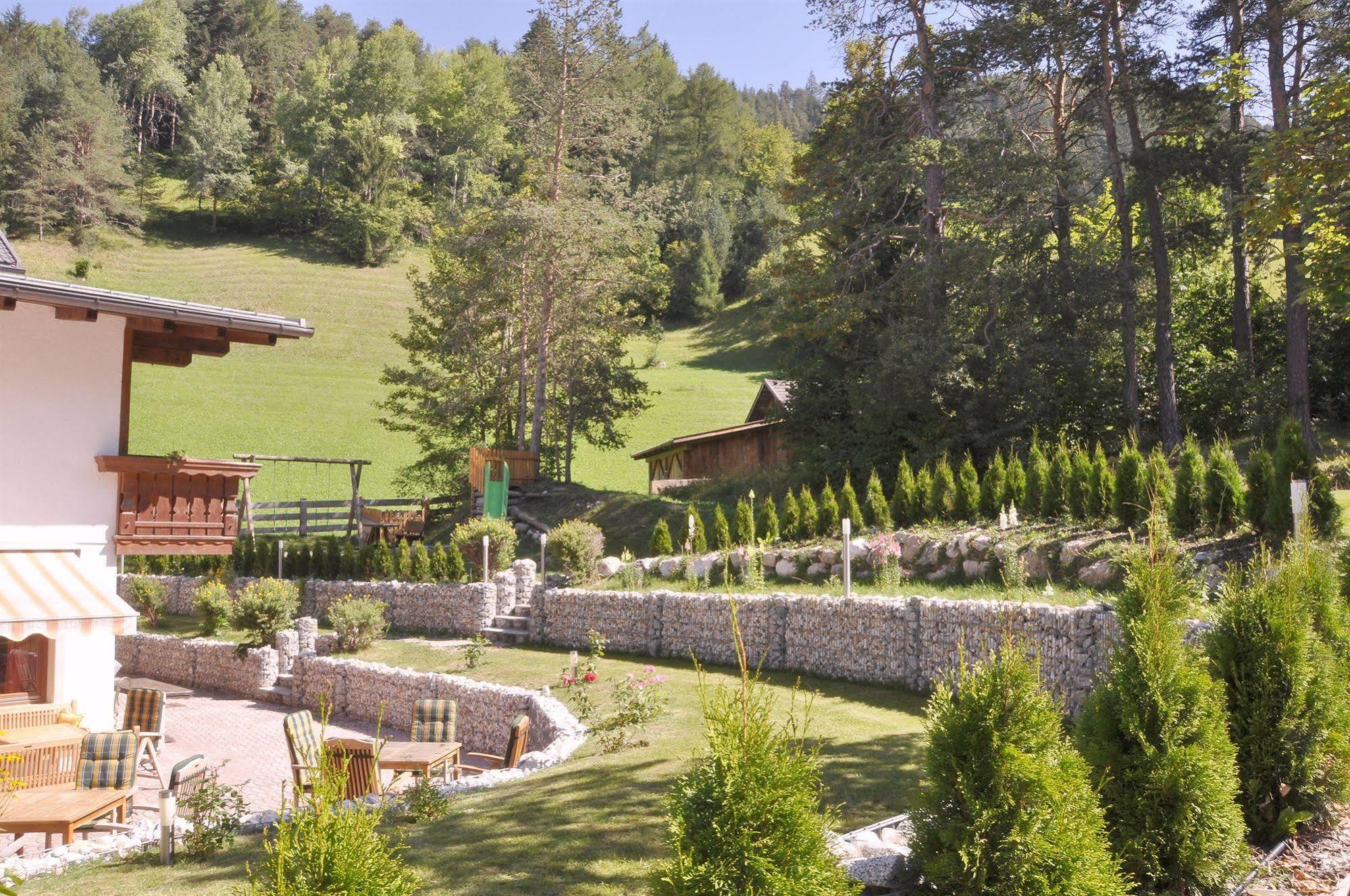 Hotel Monte Paraccia Сан-Виджилио-ди-Мареббе Экстерьер фото